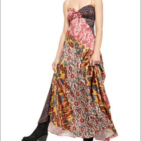 Free People Dresses & Skirts - Free People Holiday Hero Printed Maxi Dress